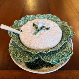 Bordallo Pinheiro Cauliflower Tureen with laddle and underplate